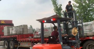 商洛 黄金麻冰裂纹，地铺石装车