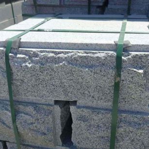 商洛 芝麻白花岗岩自然面成品