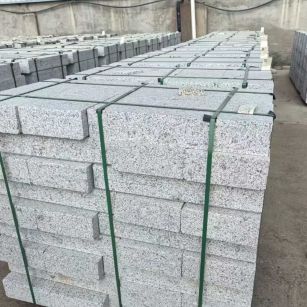 商洛 白麻花岗岩路沿石，弧形路沿石，道牙石，马路牙子，界石，路缘石，平沿石，直岩石，平缘石等