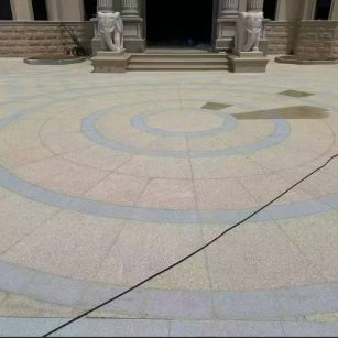 商洛 黄金麻芝麻灰花岗岩石材地铺拼接效果