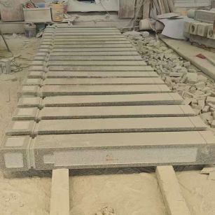 商洛 芝麻白异形加工雕刻-栏杆大柱，方柱