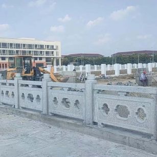 商洛 白麻花岗岩荔枝面河道栏杆