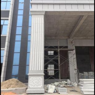 商洛 芝麻白光面花岗岩门楼大柱（罗马柱）配雕花底座