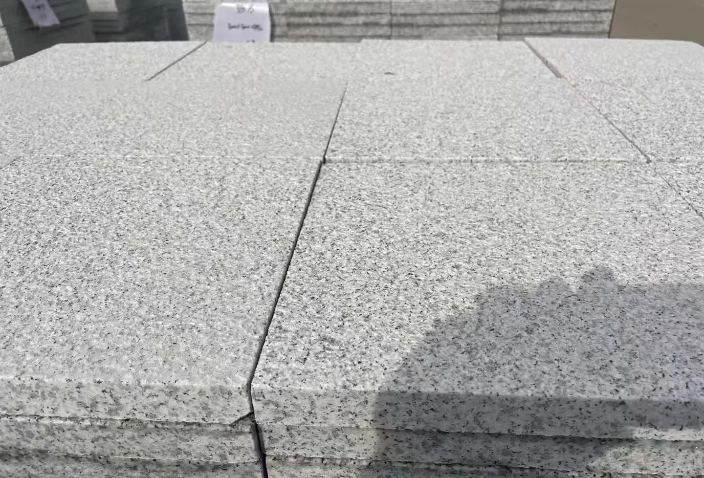 商洛 白麻花岗岩石材推荐 荔枝面地铺石