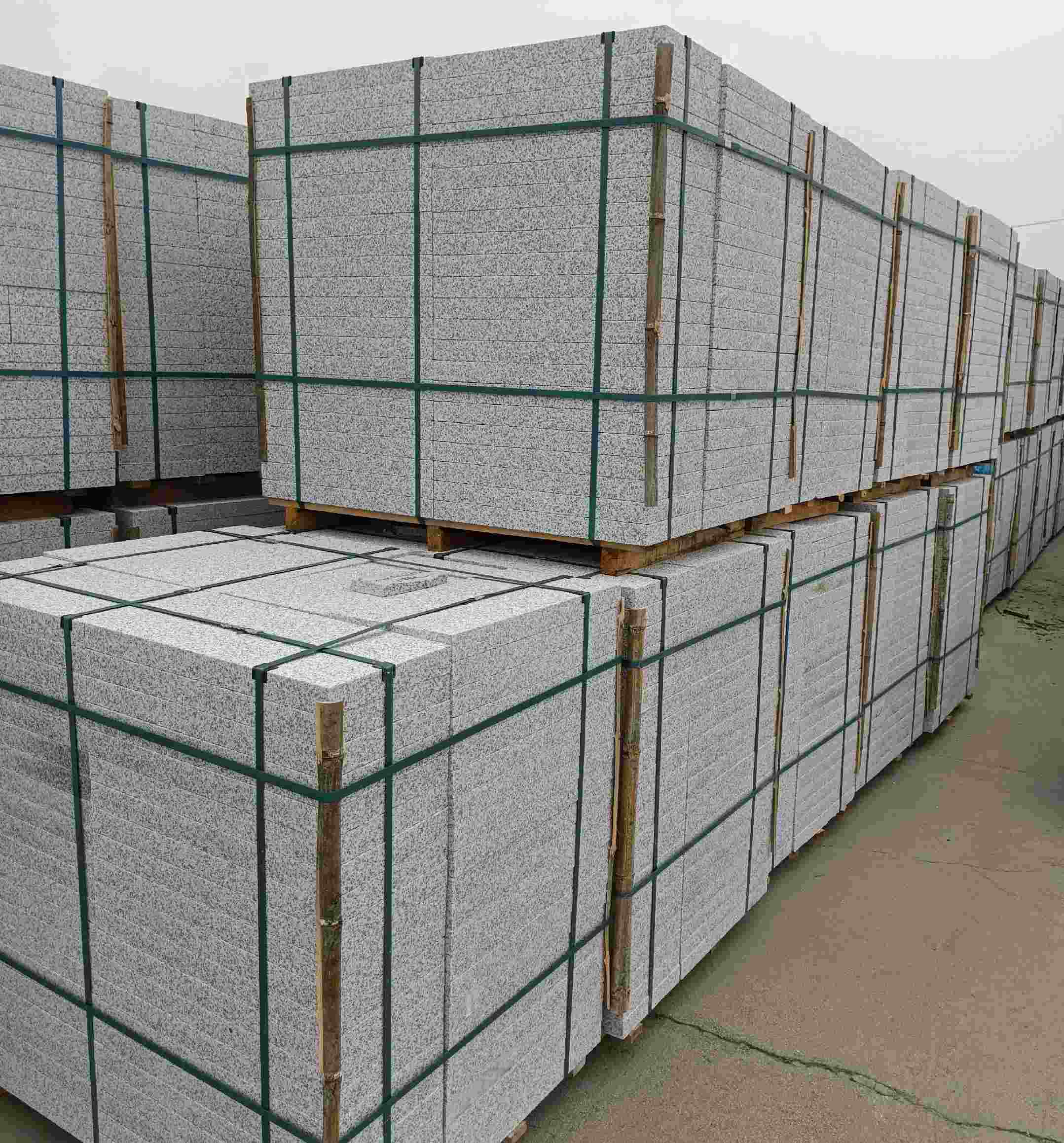 商洛 白麻花岗岩石材荔枝面地铺石（300*600*50）