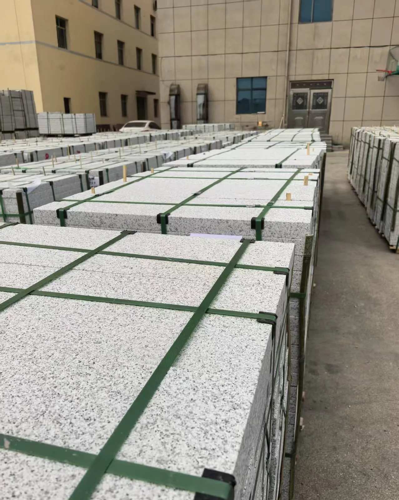 商洛 白麻花岗岩5.0公分荔枝面地铺石