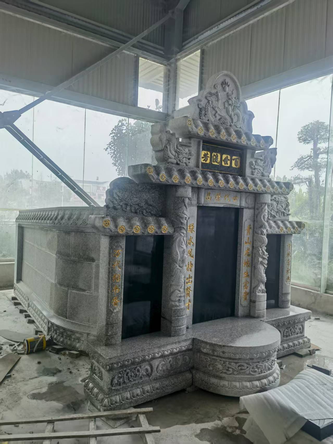 商洛 芝麻白墓碑效果展示图