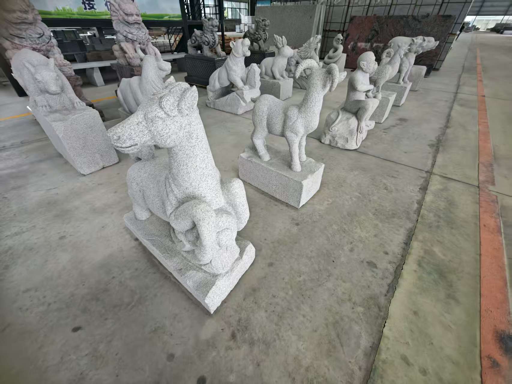 商洛 芝麻白花岗岩造型立体雕刻——十二生肖