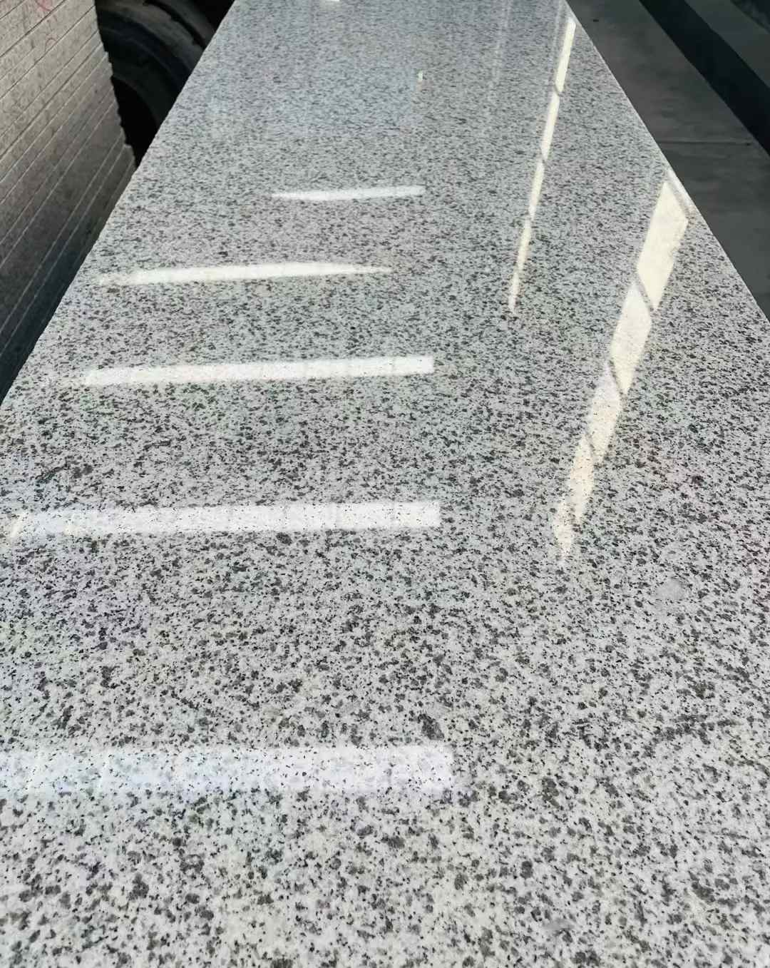 商洛 白麻花岗岩光面毛板